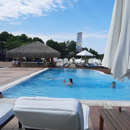 Uli Apart - Oasis Resort & Spa