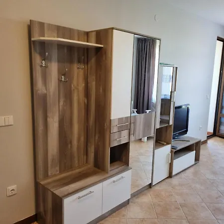 Uli Apart - Oasis Resort & Spa Apartment *